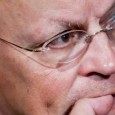 Iran Comité vraagt minister Rosenthal een onder internationaal toezicht staande interim rekening te openen waar bedrijven de nog te verrichten betalingen aan Iran voor geleverde diensten neerzetten.